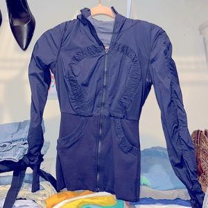 Small Lululemon jacket